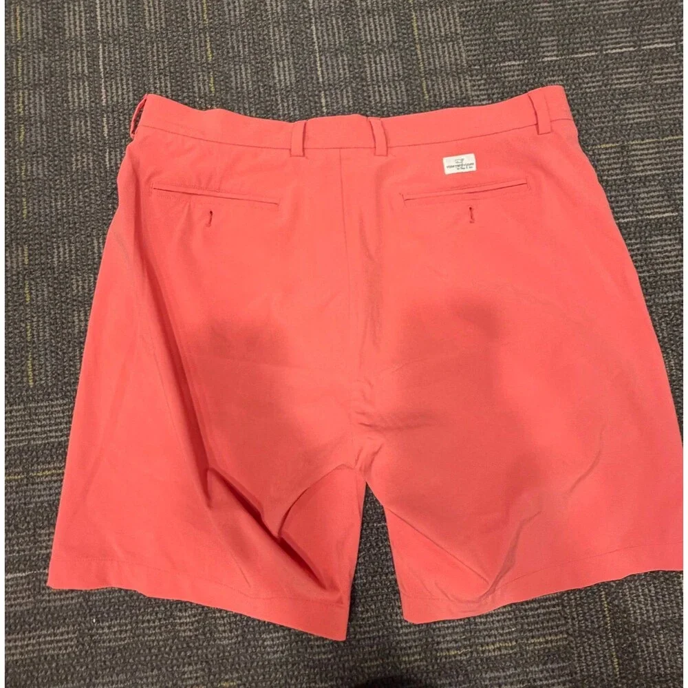 Vineyard vines men performance breaker shorts